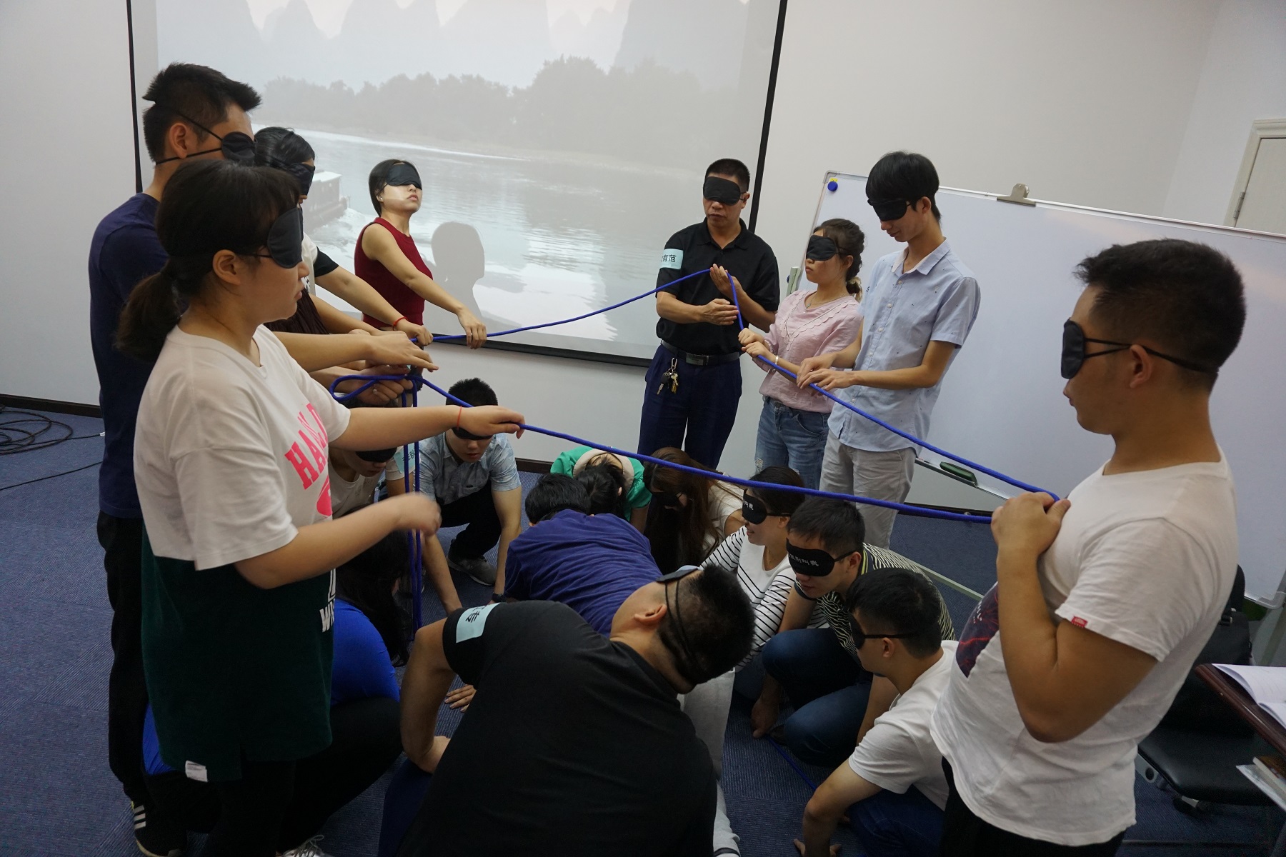 盲人工厂 1g 盲人工厂 1g