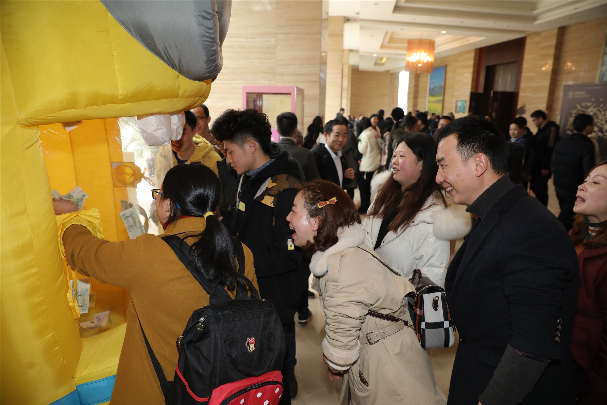 20.抓钱机_副本_副本 20.抓钱机_副本_副本