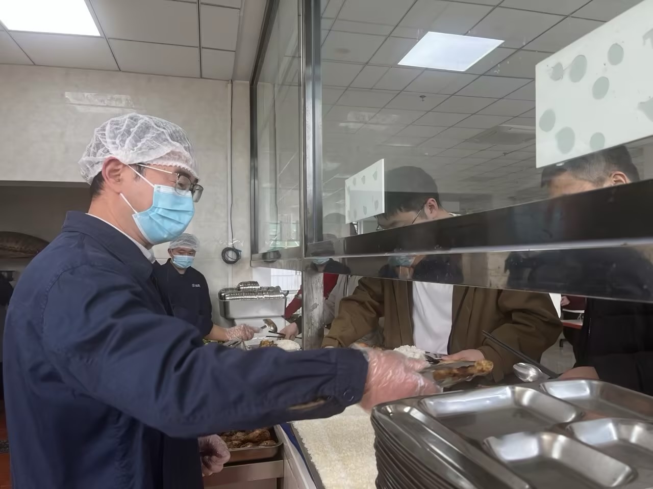 e6ae451e-2b4d-4932-8907-b0b7ca181876 e6ae451e-2b4d-4932-8907-b0b7ca181876