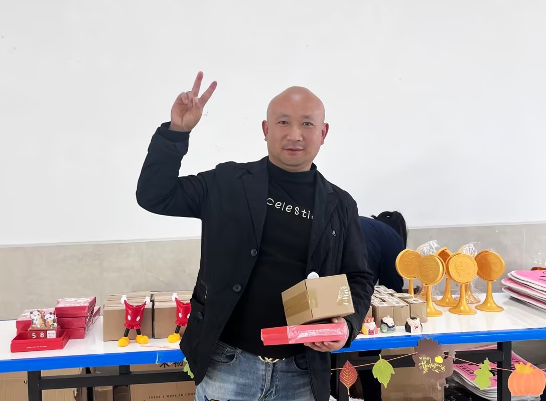 ad7e740f-7aef-4a01-8af4-c0d945581e9e ad7e740f-7aef-4a01-8af4-c0d945581e9e