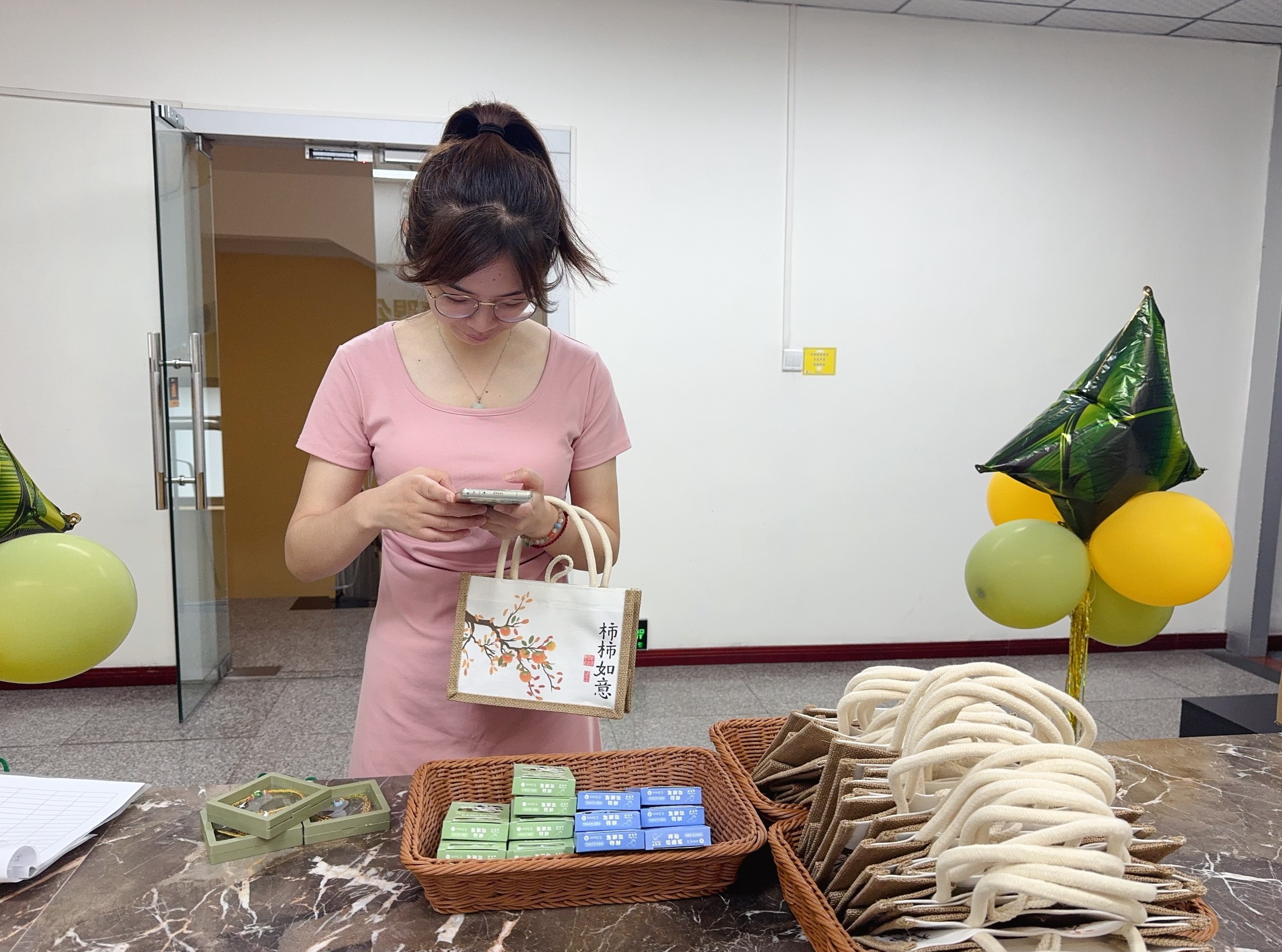 cd437f5d-22a3-4c81-9125-56a5704c337c cd437f5d-22a3-4c81-9125-56a5704c337c