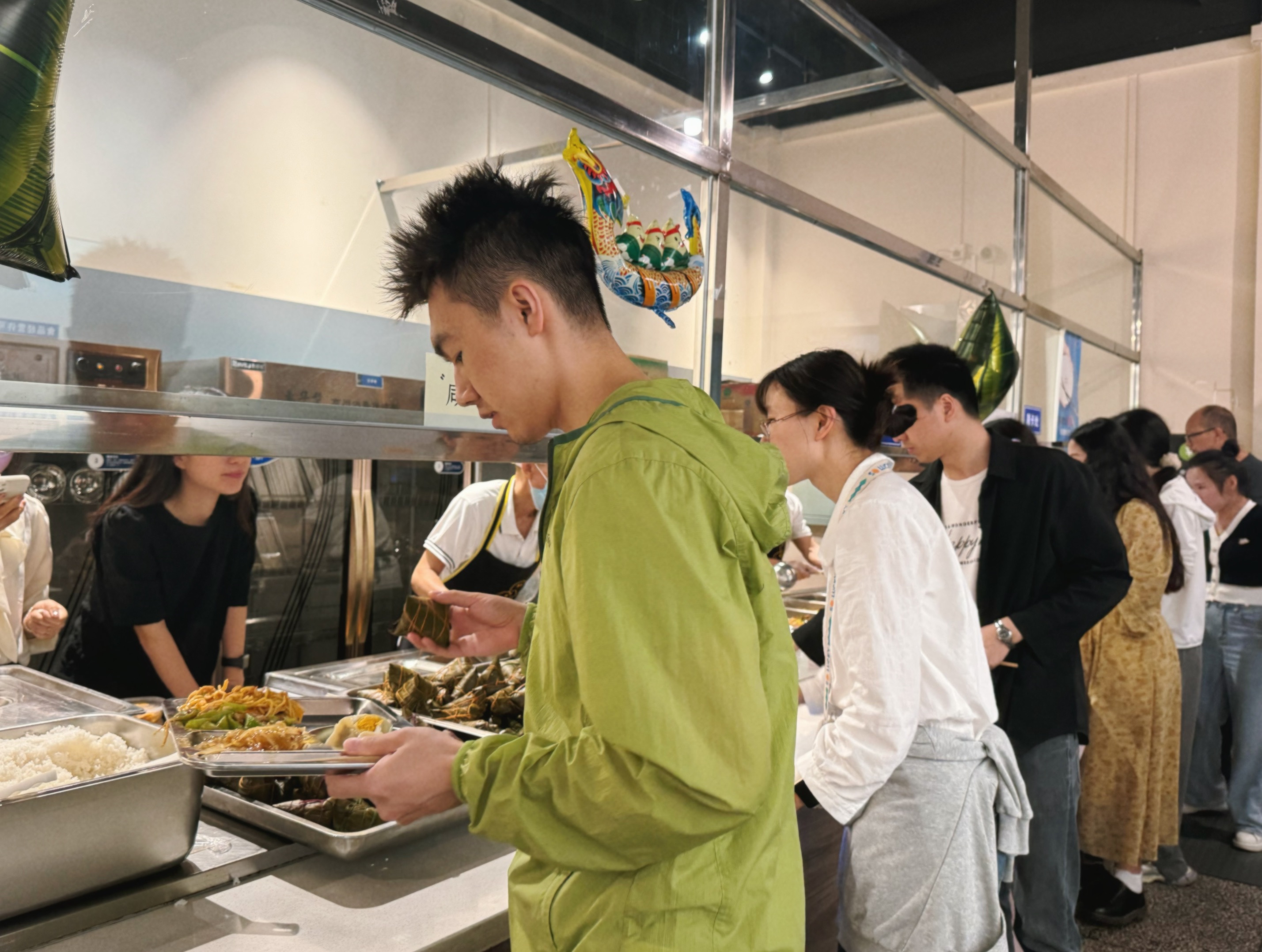 f22d060c-a75d-4c81-9f06-a33d63cebf96 f22d060c-a75d-4c81-9f06-a33d63cebf96