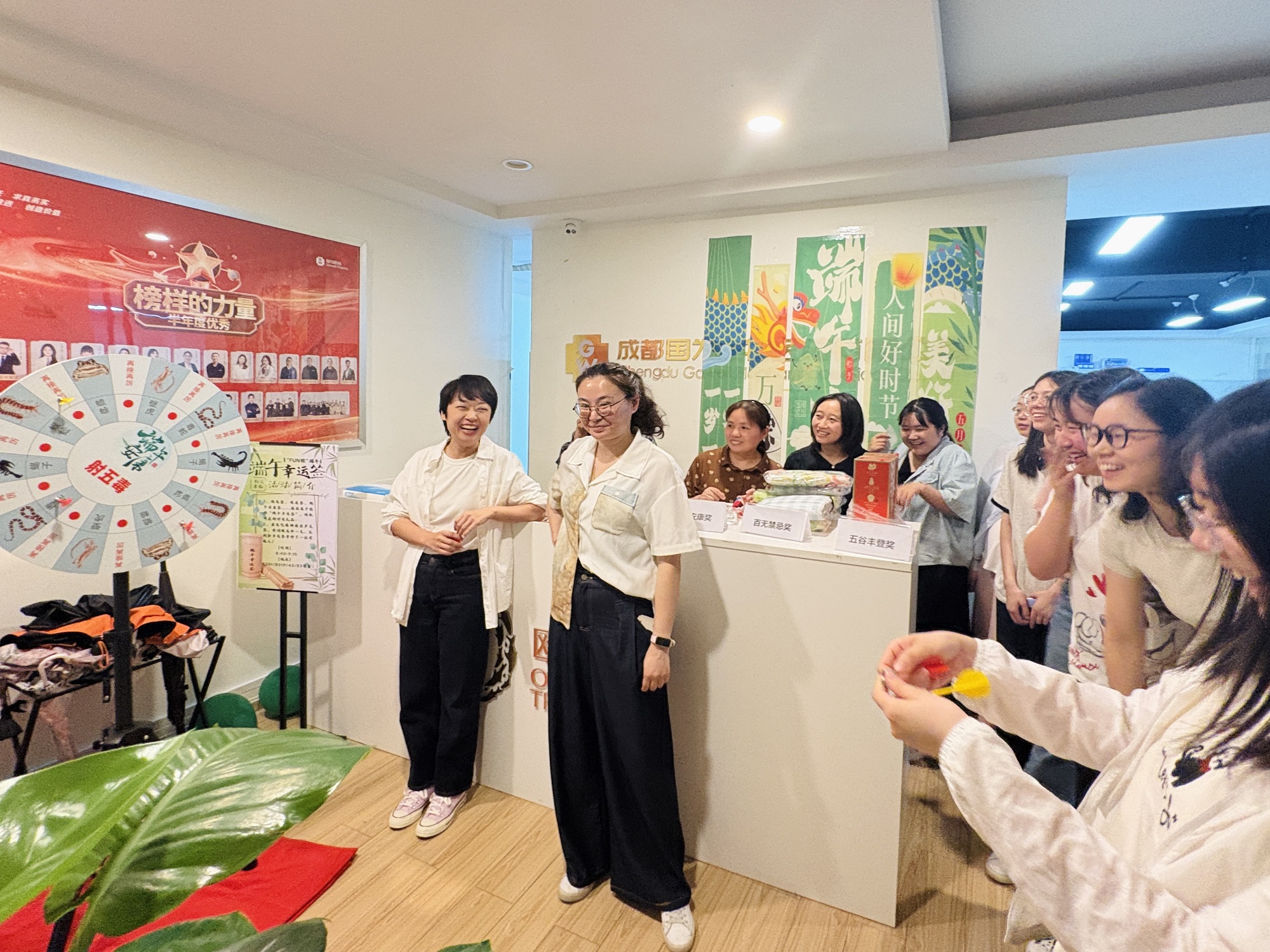 f25d2c13-b343-4120-9681-2ee85e887a8e f25d2c13-b343-4120-9681-2ee85e887a8e