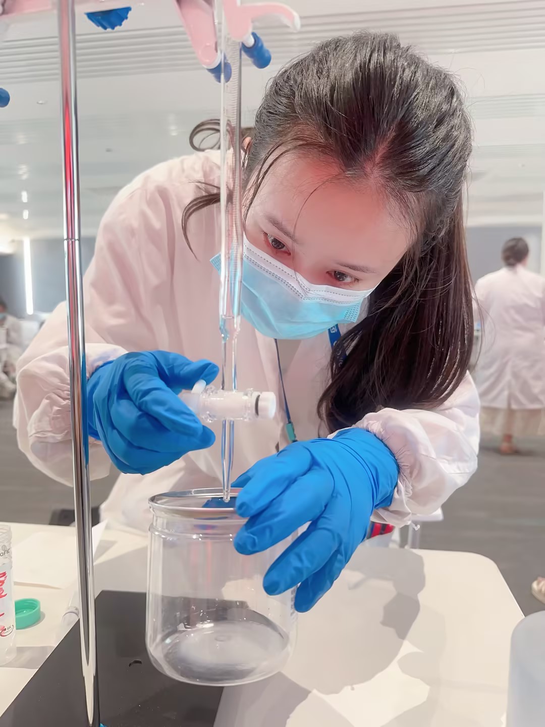 8c105641-c1fb-412f-a91c-f26953b4a2de 8c105641-c1fb-412f-a91c-f26953b4a2de